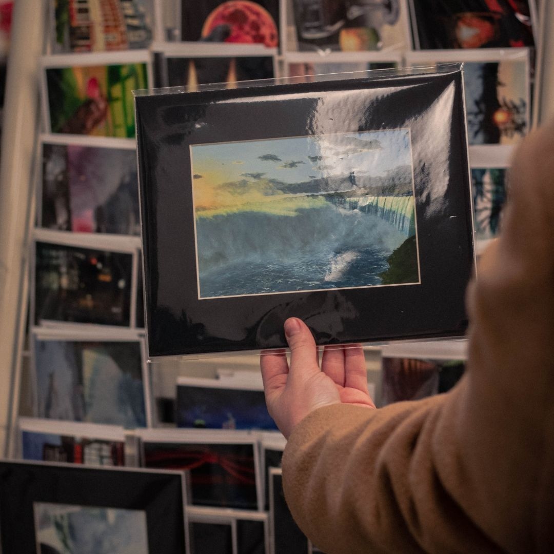 How are you spoiling your Valentine this February 14th?❤️ 

Check out Birgie and friends at 4343 Queen St and Steve Wilson Studios and the Gallery at 4452 Queen St, to pick up a Valentine’s Day gift for that artsy person in your life. 

#DowntownNiagaraFalls #ValentinesDayGift