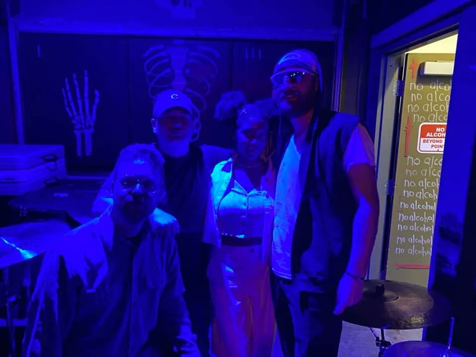 ON SALE NOW: Indiana's own <a href="/SmallWordsMusic/">Small Words</a> plays HI-FI Indy w/ special guests The Lakewoods + Sunset Etc. on Saturday, February 25th ⚡️🎶
Buy your tickets NOW 🎫 fanlink.to/smallwords23