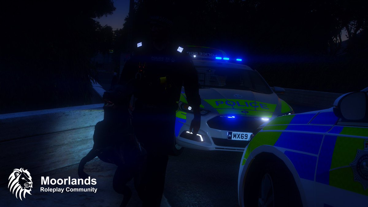 1007_MRP's tweet photo. #PDBrett leaped into action following a report of a fight on a bus! π¨
After a bit of barking and showing her angry face at people trying to get involved while officers dealt with the situation, #PDBrett instantly calmed the situation down! πΎπΎ
#Fictional #FiveM #MoorlandsRPC https://t.co/cXmzioRbey