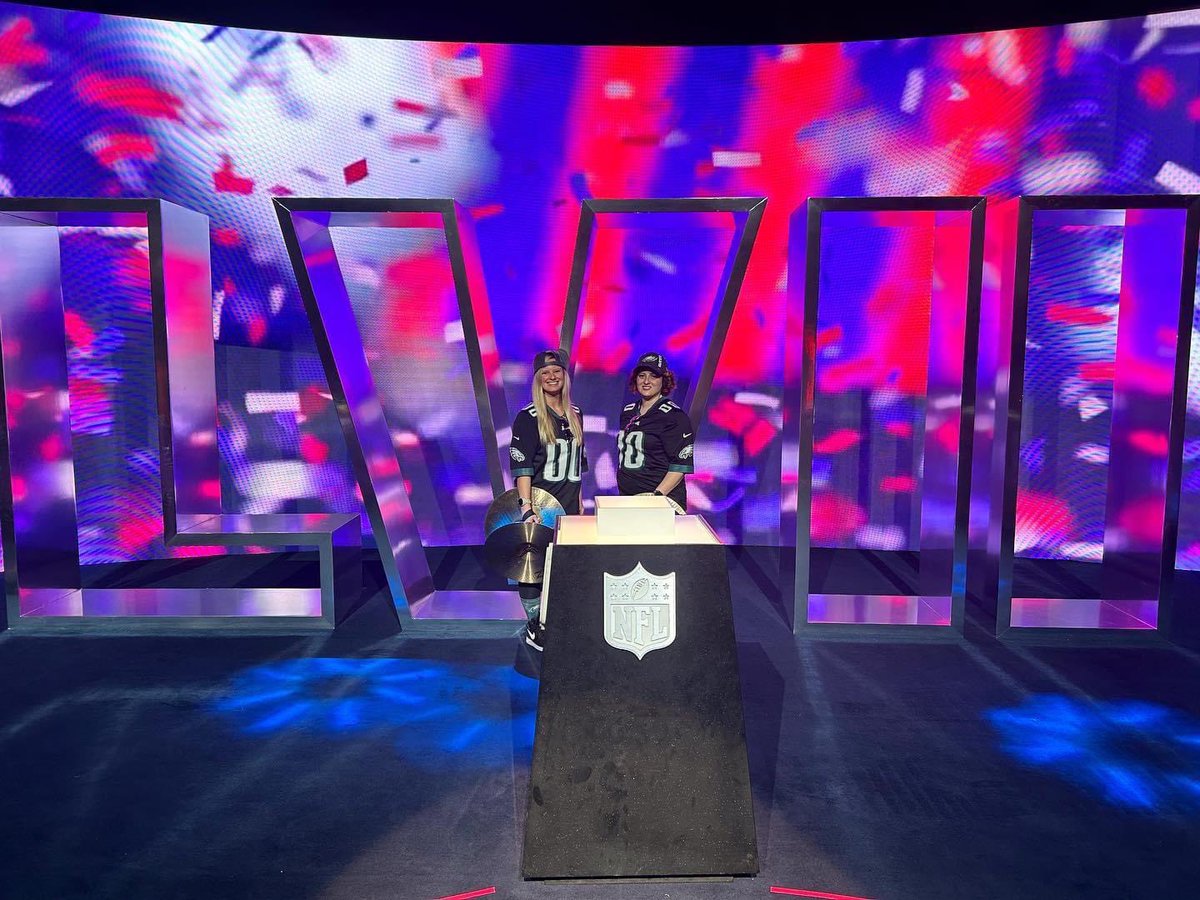 So cool to see UPC alumni Christina Shank and Karah Danubio-Drake at Super Bowl LVII playing with the Philadelphia Eagles Drumline!

We know you're having a blast, GO BIRDS!
#BeUnited #FlyEaglesFly