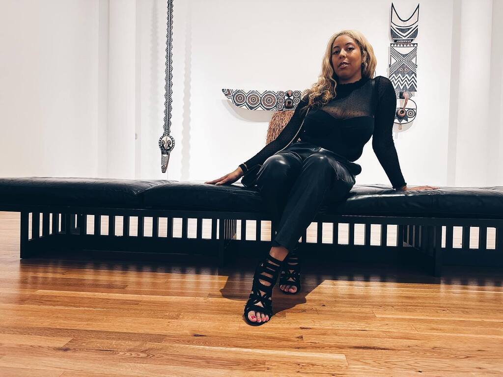 Oh, just me again at The High Museum 💨

📷: <a href="/__her__/">Meriem EddaHer</a> instagr.am/p/CofBkXdOntz/