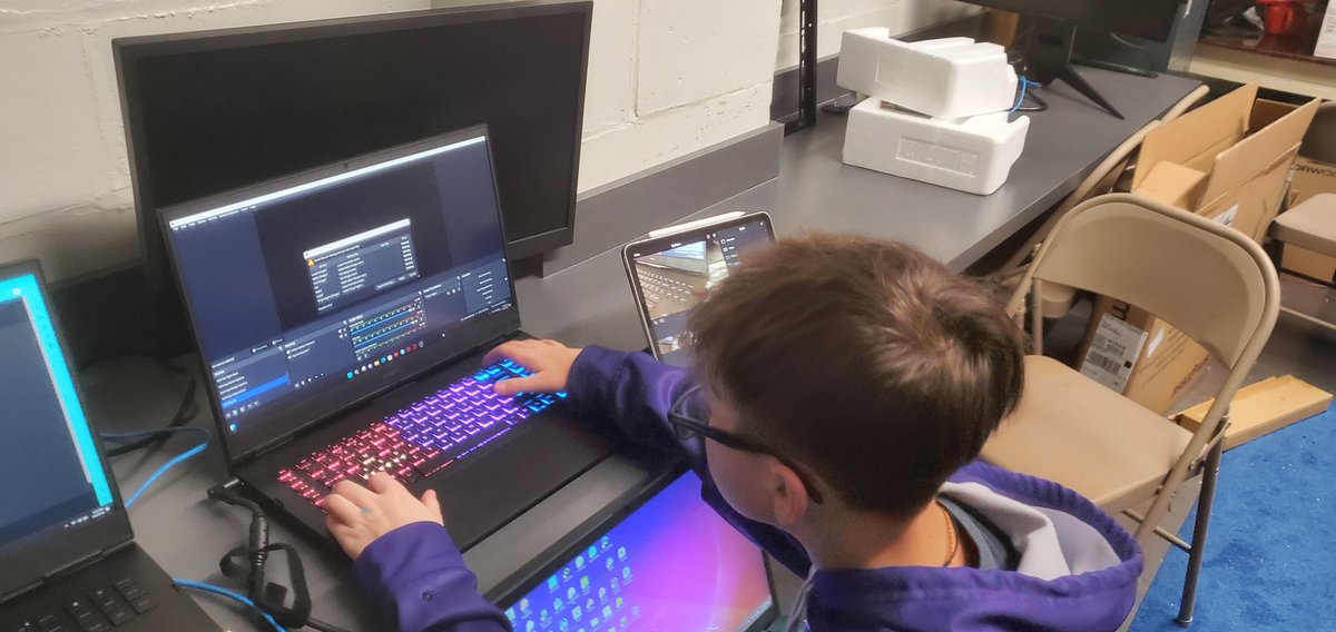 beast_push's tweet photo. Yesterday, our Youth Leadership Team leveled up! Thanks to @OMENbyHP, each one of our youth leaders received their gaming laptop! These laptops will be used for meetings, gaming, content creation, event planning, and also another way to stay connected. It's time to #gobeastmode! https://t.co/nVGg7bykW6