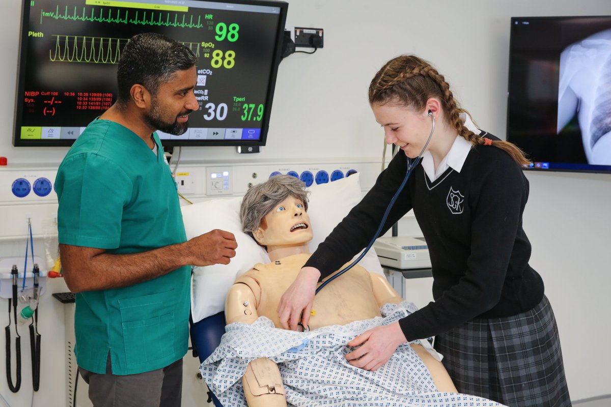 We are delighted to launch an original TY programme for our future healthcare workers to experience a taste of healthcare as part of an interprofessional team. 2023 pilot for Galway schools
📅1st &amp; 22nd Apr
📍Clinical Science Institute
Register:
universityofgalway.ie/tasterdays/hea…