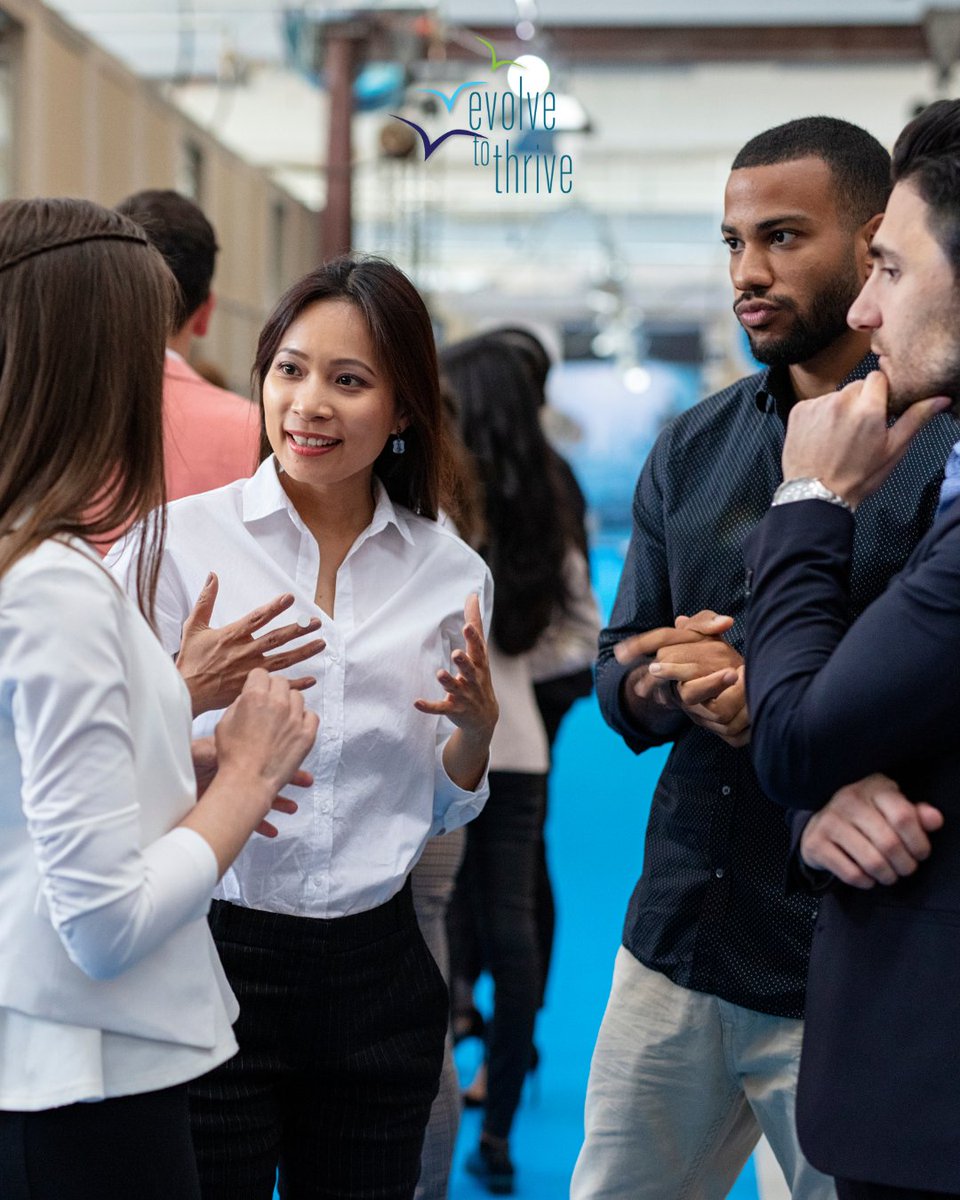 KatieVernoy's tweet image. As on-site business meetings and conferences make a return, it’s good to have a refresher on introducing yourself – considering how valuable they can be for #Networking opportunities:
roberthalf.com/blog/salaries-… 
 #EvolveToThrive #NetworkingAdvice