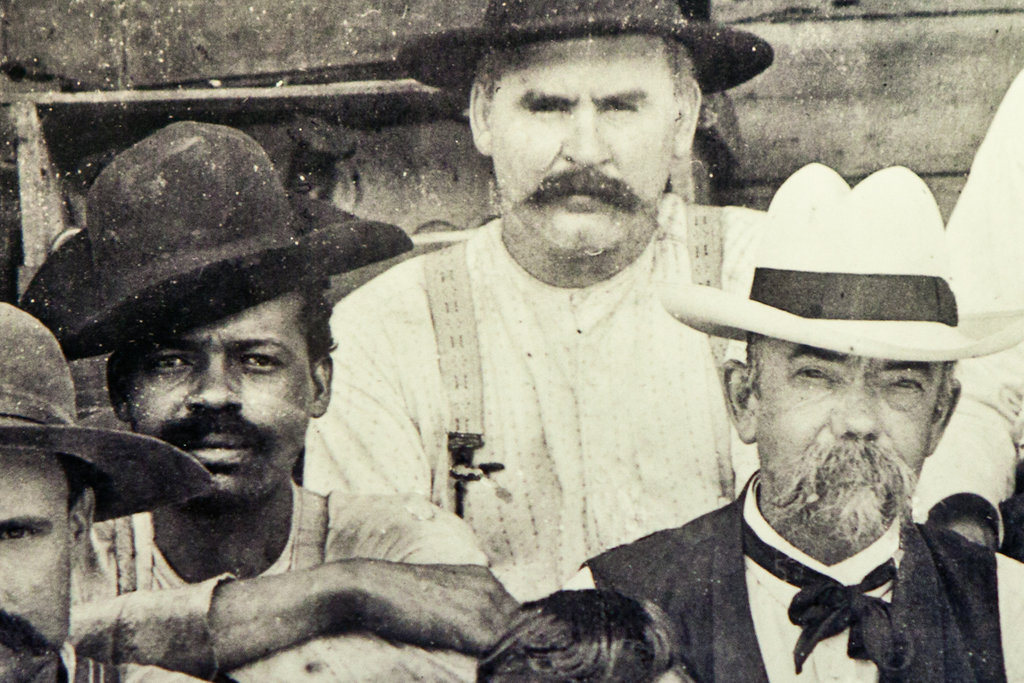 usaprohibition's tweet photo. Did you know? Jack Daniel learned to make whiskey from a Black enslaved distiller, Nathan "Nearest" Green. Pictured is Jack next to his son, George. Seven consecutive generations of the Green family have worked for the distillery!
**
***
#APMSav #VisitSavannah #BlackHistoryMonth https://t.co/8x3r2z9Dbe