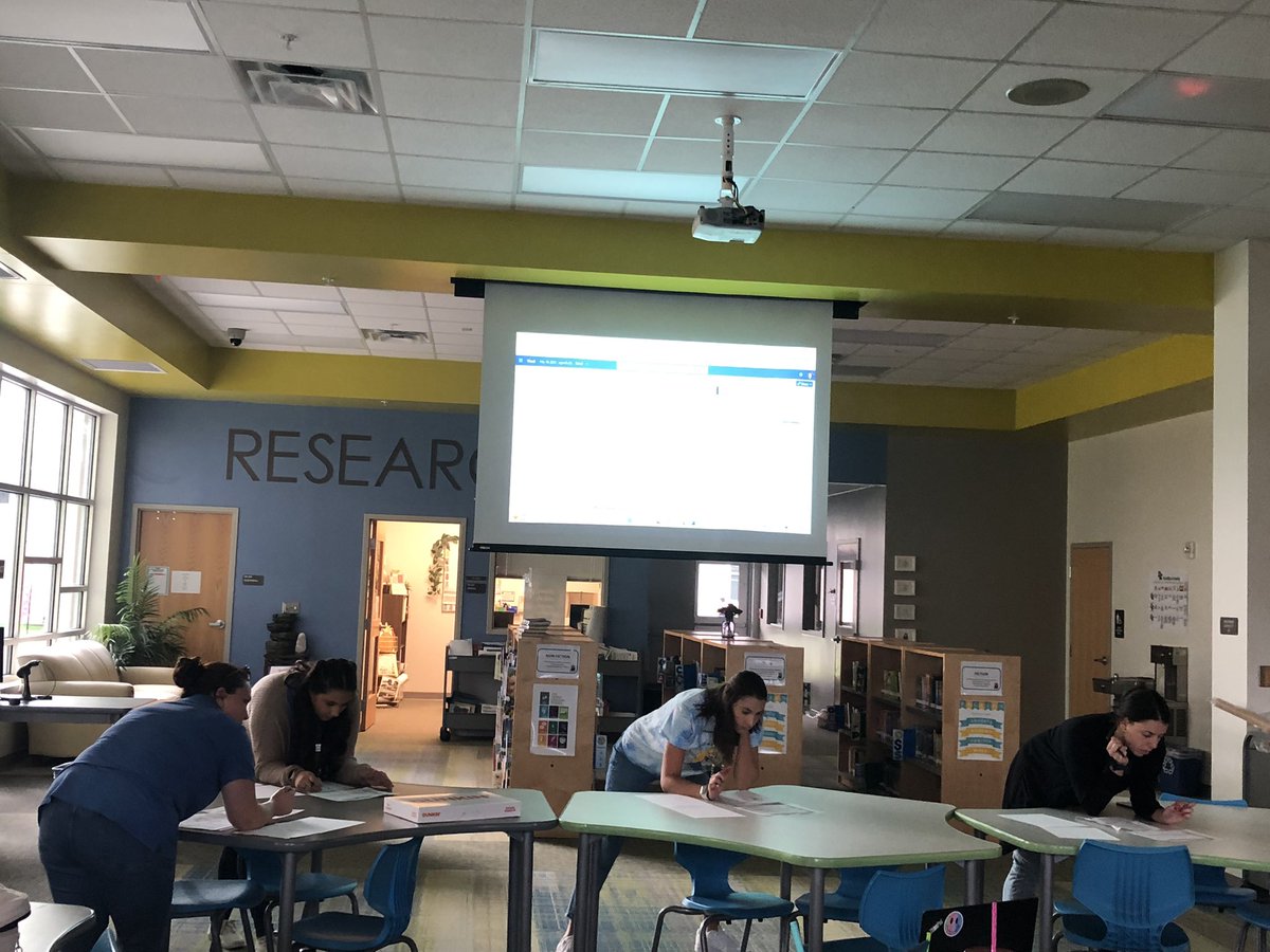 Our first grade teachers engaged in calibrating their student writing scores and how they can move their writers at all levels in PLC. 💚💙