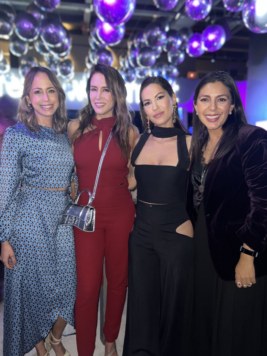 Ayer en los Beek Awards con mujeres admiradas y poderosas: Renata Roa, Romina Sacre, Laura Figueroa