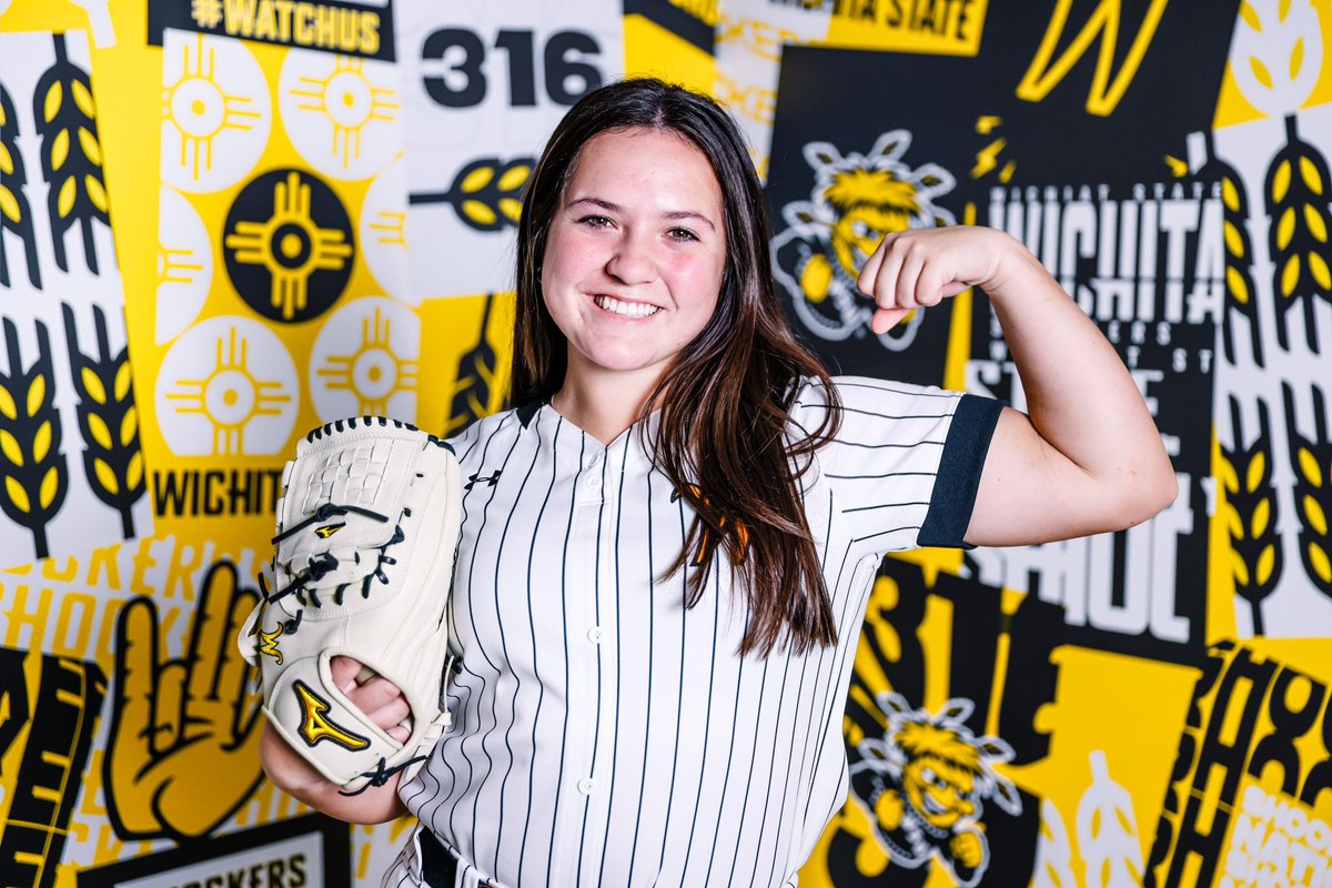 GoShockersSB's tweet photo. The countdown is over ⌛️ 

Go time. https://t.co/C15SOTJsZ0