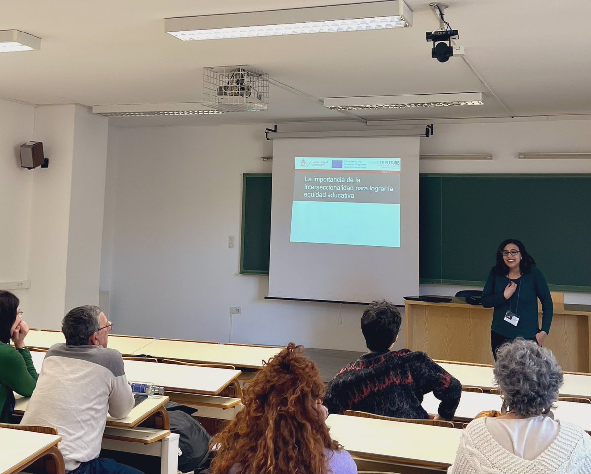 Closing the conference with three practice workshops. We are joining the one provided by <a href="/GJothar/">Gabriela Martinez Jothar</a>, PhD candidate at @rug_gmw. Gaby is teaching us how to develop inclusive educational practices with an intersectional perspective