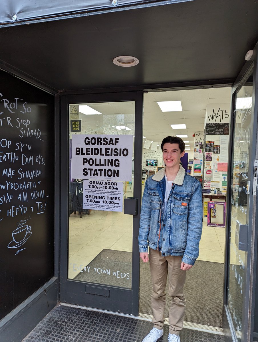 ElectoralWales's tweet photo. Great to film some content with @TheDemocracyBox co-creators and @MerthyrCBC electoral services on elections explained this afternoon 🗳️ @omidaze https://t.co/pvbBBUNvuM