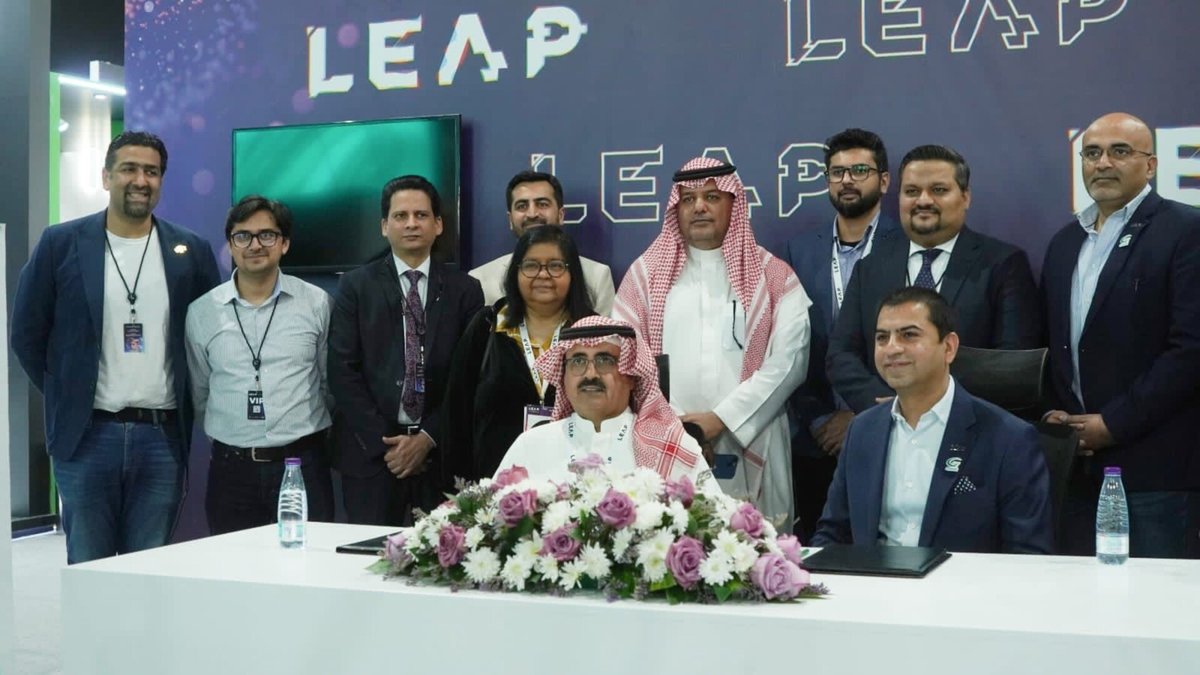 PASHAORG's tweet photo. Day 2 of #LEAP23 of LEAP took off to a busy start, with numerous stall visits to P@SHA members representing Pakistan's IT industry. Take a look as Pakistani tech captured global attention on the LEAP stage.
#PASHAxLEAP https://t.co/GytGGFdO9a