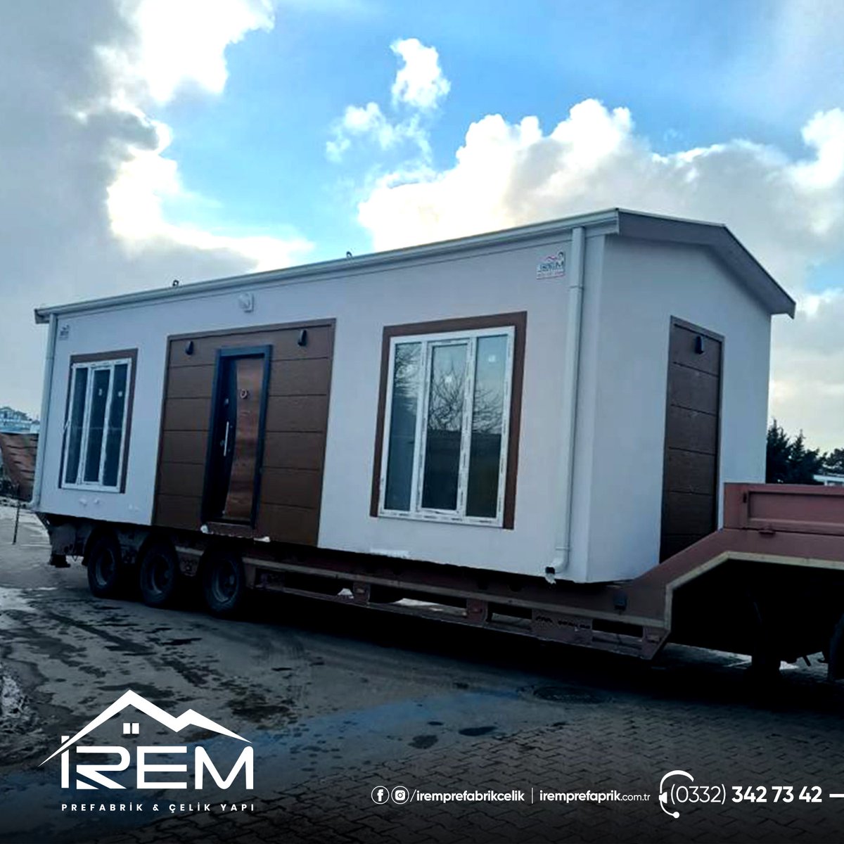 iremprefabrik's tweet photo. Depremden etkilenen bir ailemize, güvenli bir yaşam sürdürebilmeleri için ürettiğimiz Çelik Yapımız Gaziantep'e doğru yola çıktı.

Tekrar böyle bir felaketi yaşamamak dileği ile. https://t.co/eVYo0T14X9