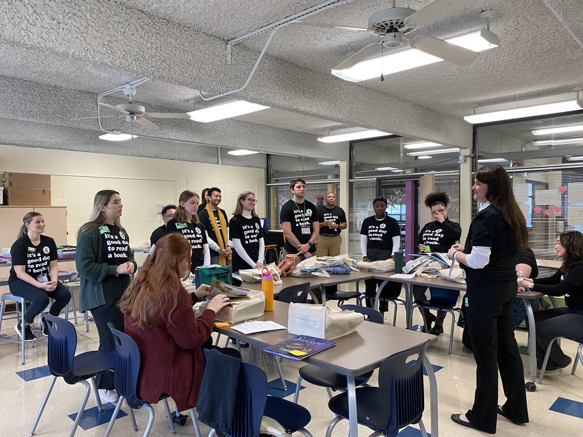 MistyHathcock's tweet photo. It’s a great day to read a book! It’s Love of Reading at Niner University Elementary ⁦@unccharlotte⁩ ⁦@CLT_COED⁩ https://t.co/RZQLZ95czw