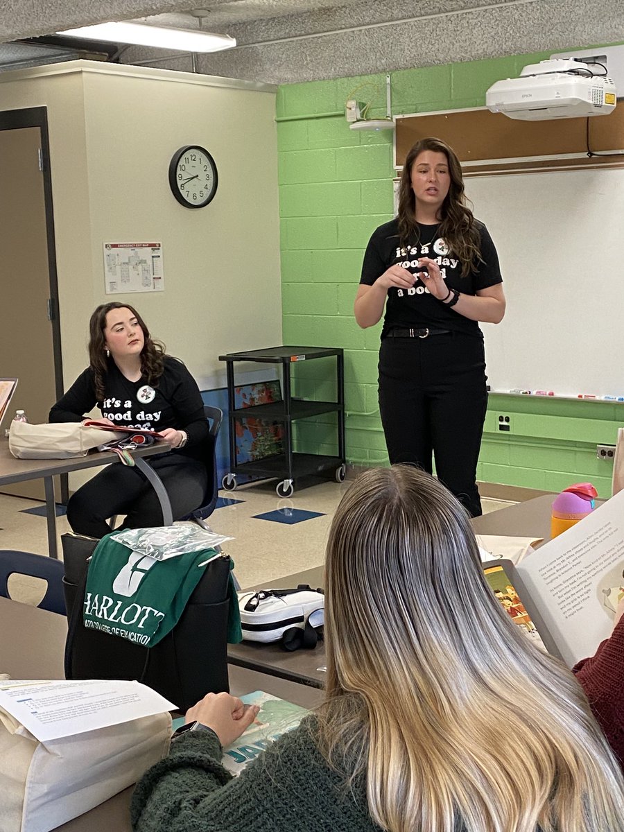 It’s a great day to read a book! It’s Love of Reading at Niner University Elementary ⁦<a href="/unccharlotte/">UNC Charlotte</a>⁩ ⁦<a href="/CLT_COED/">UNC Charlotte Cato College of Education</a>⁩