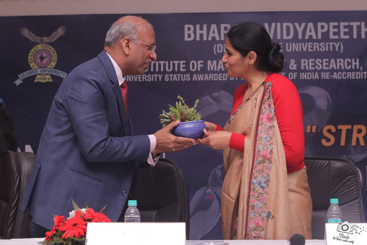 inregistry's tweet photo. #NIXI #DotIN #DigitalIndia #IndianEconomy #DigitalIdentity #Domains #India #DomainIndia #Technology #Conference #Students #BVIMR #BharatiVidyapeeth https://t.co/R0cu78b6af