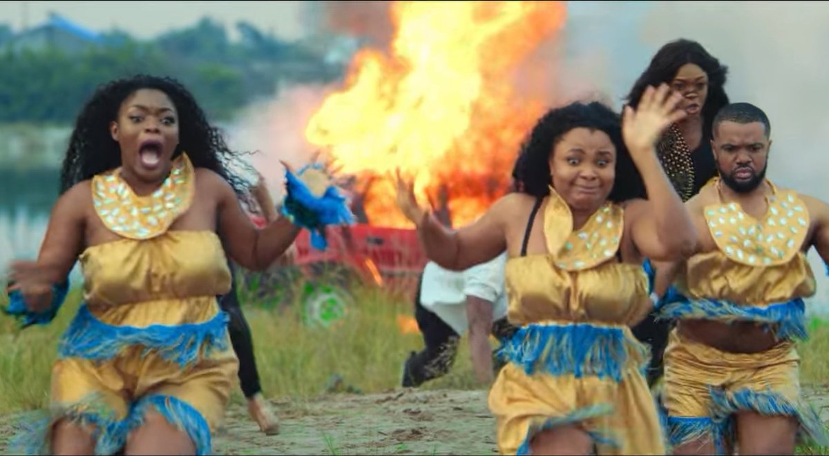 It's official 

Kanaga jnr is a good friend to Yemi Cregx, he's trying to give his brother some clue📌 Khosi game is busted❌
#BBTitans