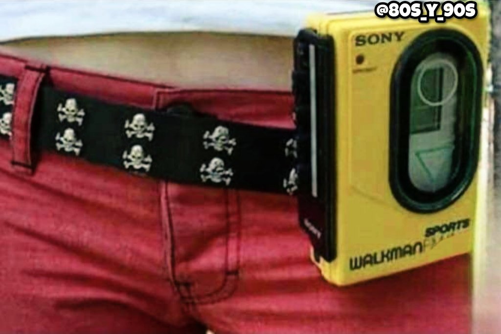 80s_y_90s's tweet image. En mis tiempos esto equivalía a tener un iPhone 14 Pro max.