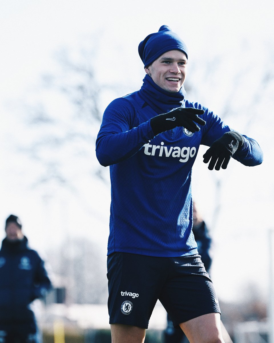ChelseaFC's tweet photo. Tomorrow: a London derby. 💪 https://t.co/qSdtrWTAWi