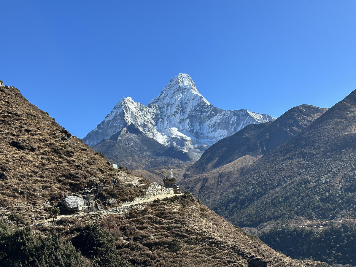 Begin2Adventure's tweet photo. @DadsTravels Nepal! It’s humbling being surrounded by the giants of the world 🏔️ https://t.co/yMLpABDbPK