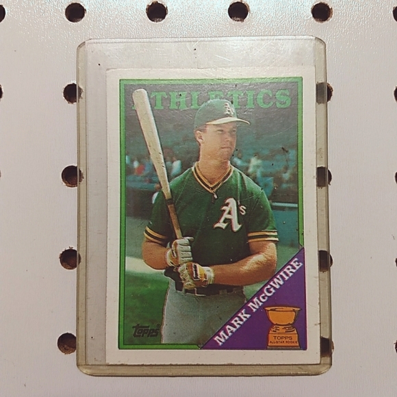 KSSportsCards1's tweet photo. So good I had to share! Check out all the items I'm loving on @Poshmarkapp from @the_pifer @risikab #poshmark #fashion #style #shopmycloset #topps: https://t.co/wrtppeRHzh https://t.co/Rp8Wbnxxjd