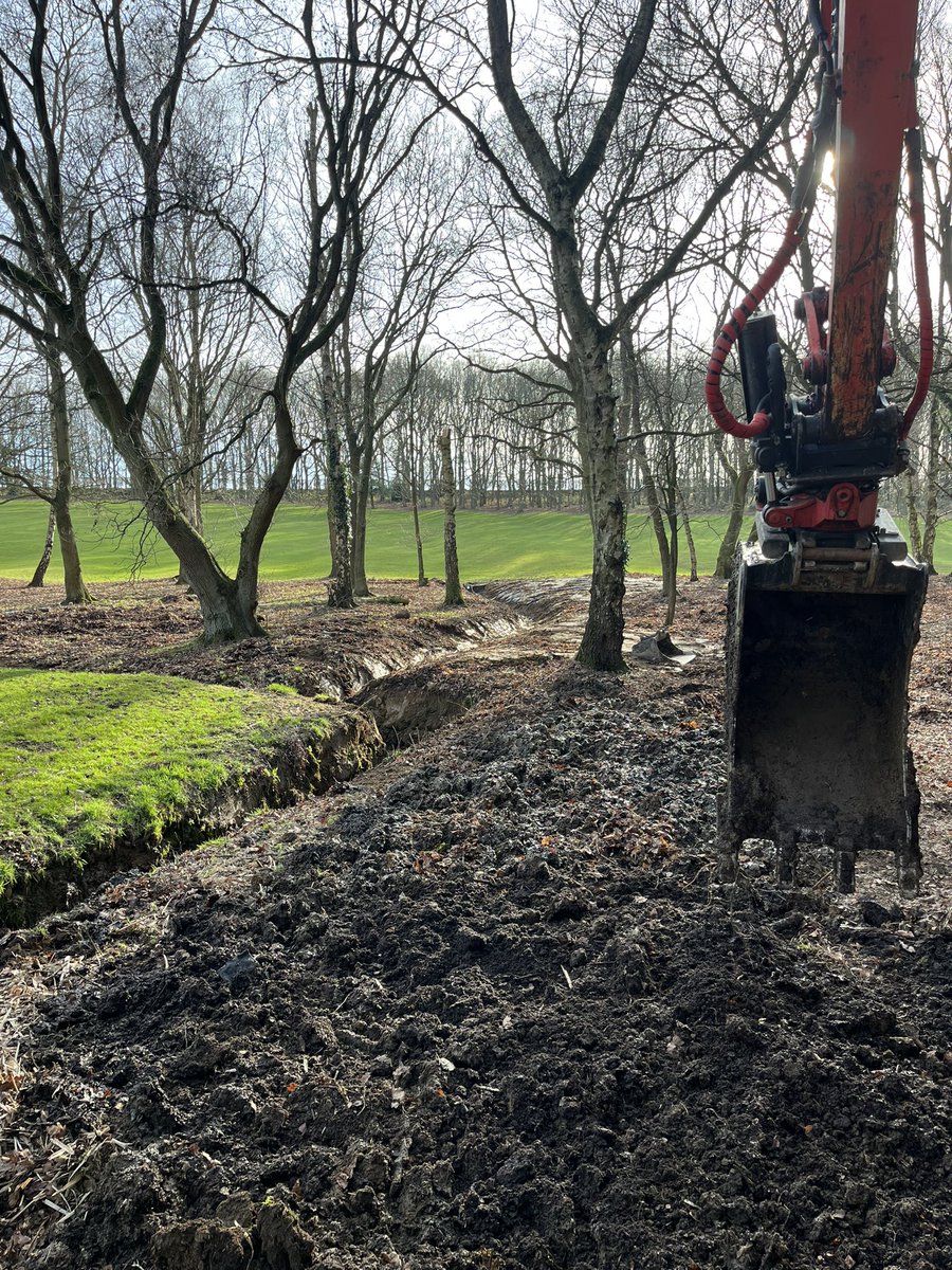 Been a great week working for Richard and his team <a href="/GarforthGreen/">Garforth Green Staff</a> <a href="/GarforthGC/">Garforth Golf Club</a>       This week clearing out old bunker sand and ditches ready for the season ahead! For once the weather has been onside!!