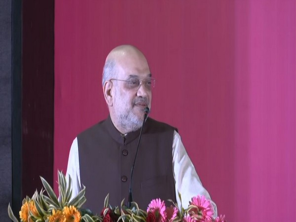 ani_digital's tweet photo. All that UP lacked before are now available: Amit Shah at Global Investors Summit

Read @ANI Story | https://t.co/hcq9p7znqX
#AmitShah #GlobalInvestorsSummit #UttarPradesh https://t.co/iaLtGxTL4r