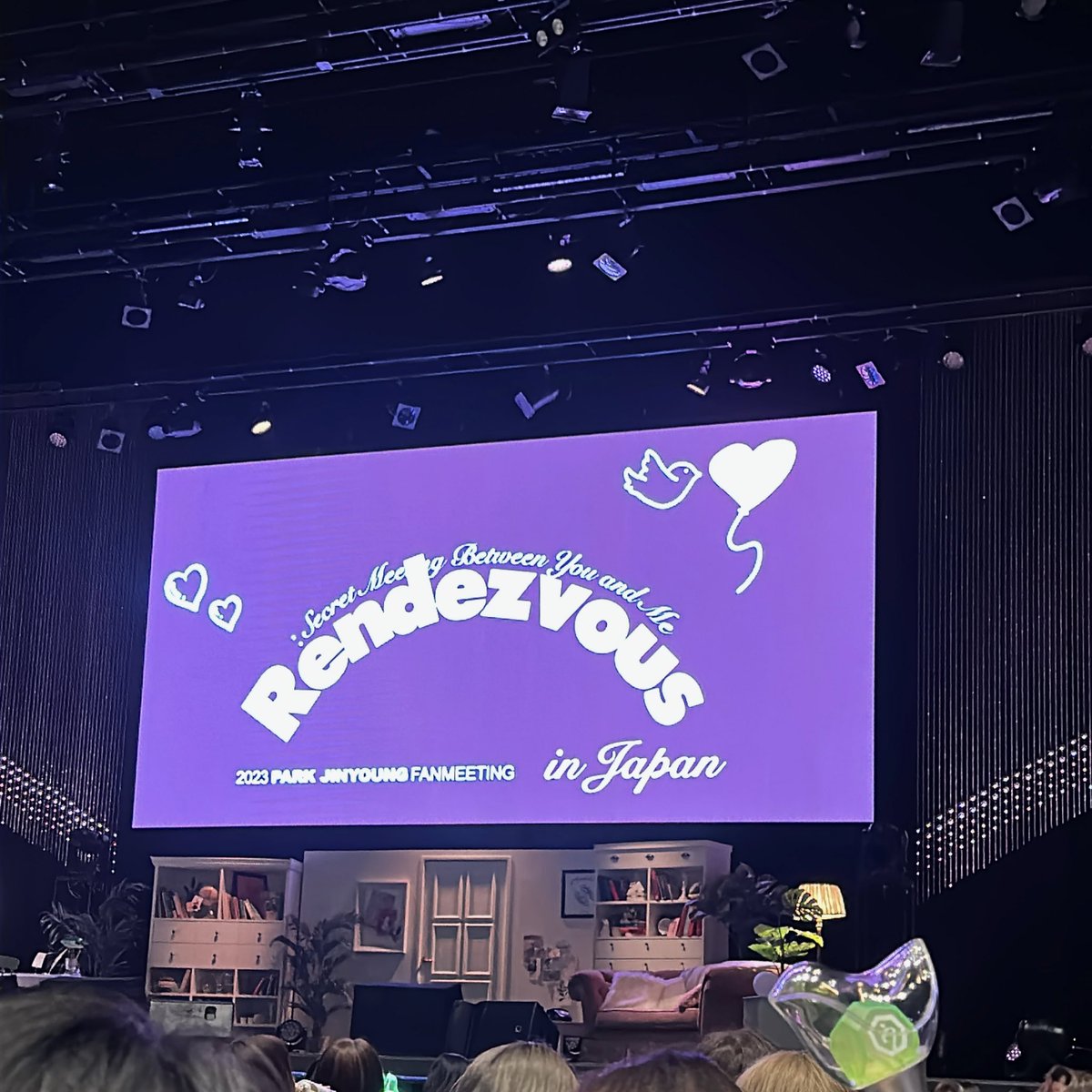 got7koreaj's tweet photo. ジニョンくんの存在って本当に凄いと改めて感じたペンミでした😭🤍

ジニョンくんは青春の一部で歌声聴いた瞬間から今までのこと思い出して一気に泣けた。出会えて良かった。生きる活力をくれてありがとう。そしてまた会える日までずっと待ってます.ᐟ.ᐟ https://t.co/KvTyWIdA9X