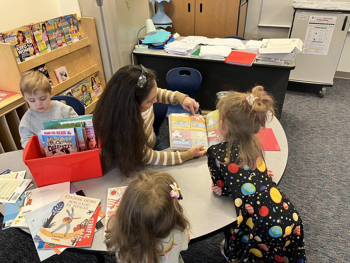 abclarklibrary's tweet photo. @ScottsRidgeES on Fridays, some of our first graders get to read with our fabulous volunteers thanks to 
the @wakeedpa, through the Partner’s Read program. Our firsties &amp; volunteers love participating! #crushingit https://t.co/dZbVJnG6QB
