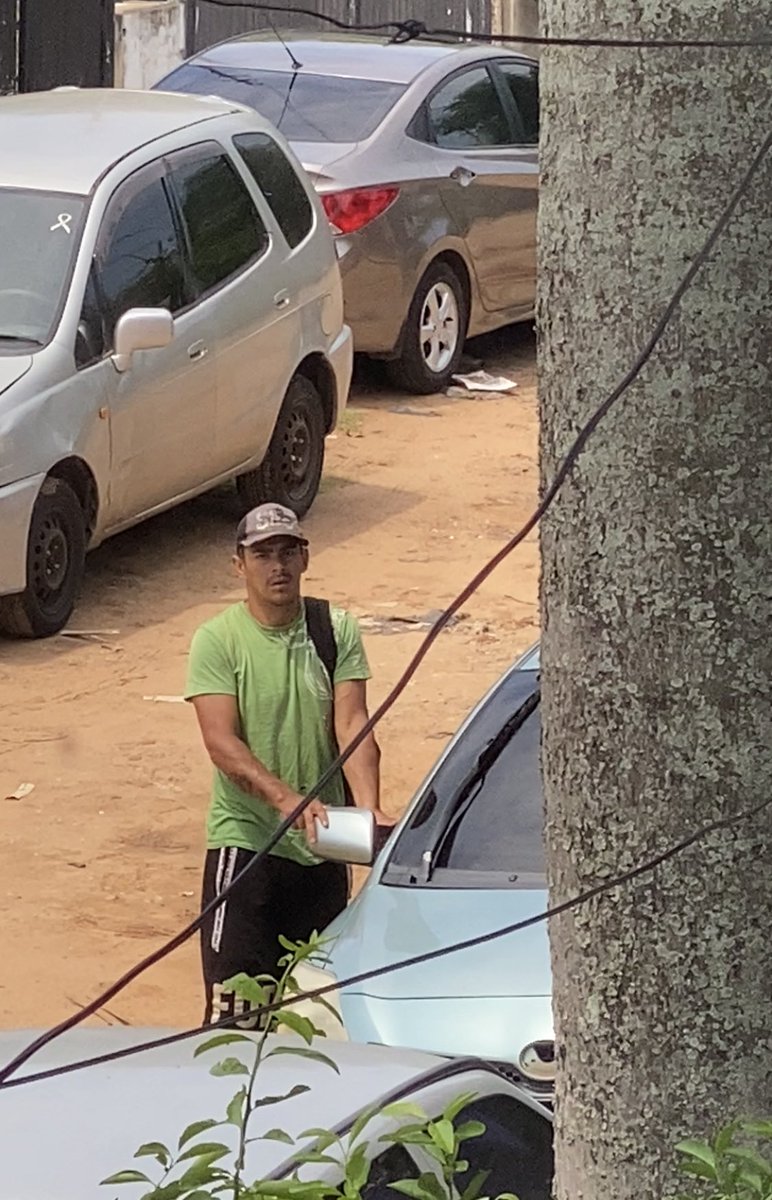 arabenavente01's tweet photo. Hoy quiero escrachar a esta persona que se dedica a ser tortolero, no me robó a mi pero no me gustaría que me pasara eso😡 Ya la policia está al  tanto del hecho. Esto ocurrió en San Lorenzo, zona Hospital de Calle’i. Rt para que todo el Py le conozca ☺️ https://t.co/GVPWD5doSP
