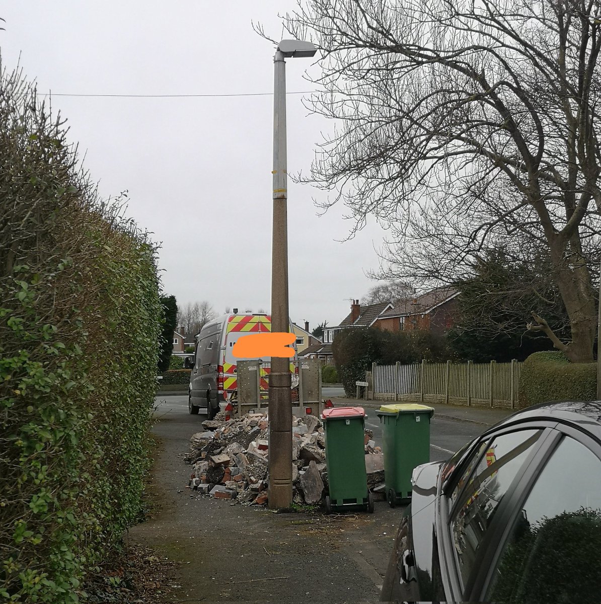 Busy day today. I reported a few cars for obstructive parking while delivering target letters. Then spotted this rubble on the road on the way home. Chap said he didn't need a permit. I disagreed. Now handed over to @LancashireCC streetworks team for enforcement. @PrestonLibDems