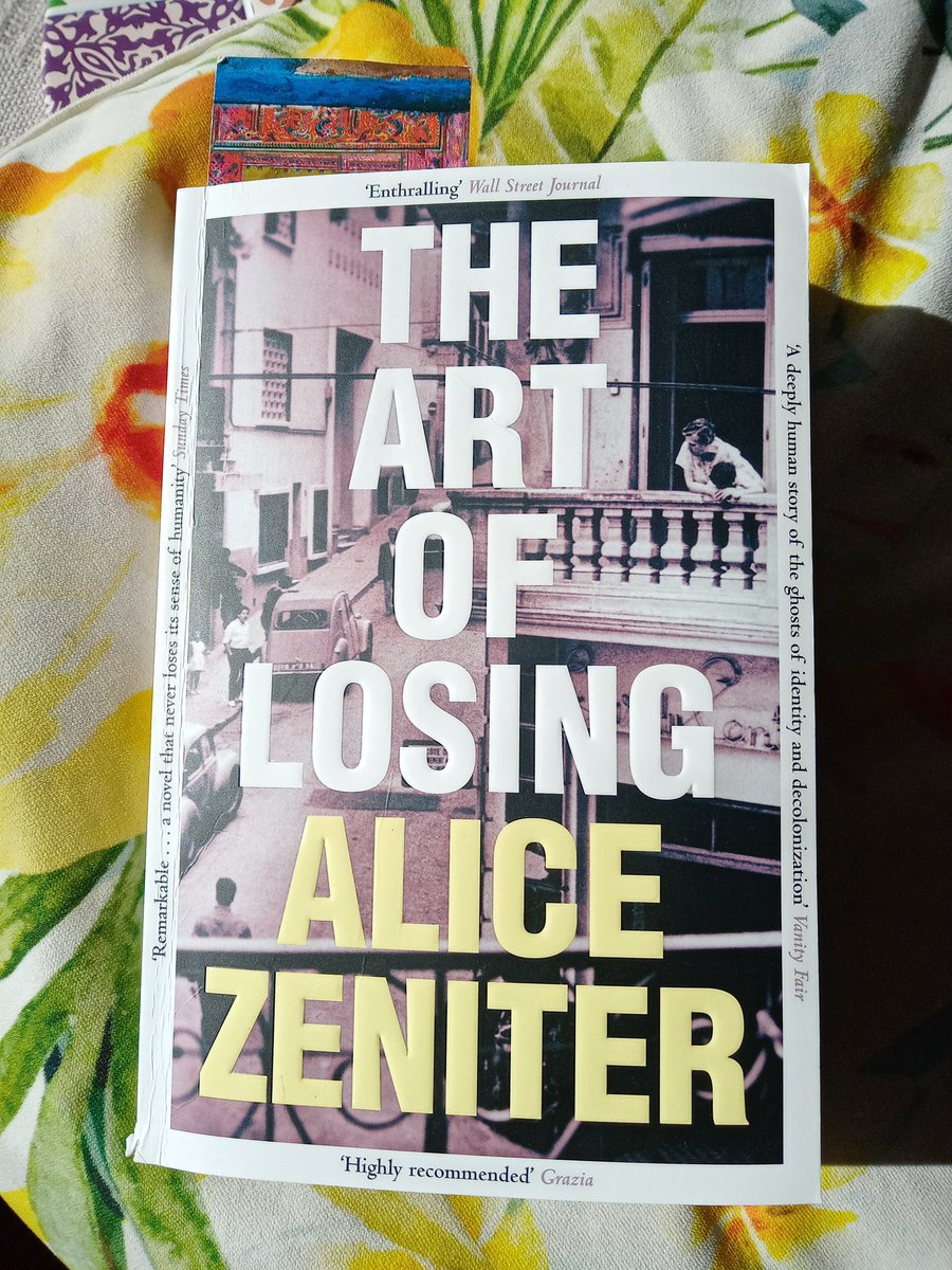 I've been wanting to read #AliceZeniter's The Art of Losing for a long time. 
Finally the day has come, it can be put off no longer.

Have you read this?

#readWIT #womenintranslation #frenchliterature #Algeria #HistoricalFiction