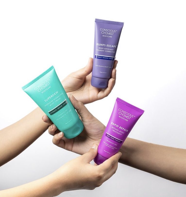 ccofficialindia's tweet photo. ✨The Holy Trinity of Body Care✨

⚡️ SuperDew for Visibly Hydrated Skin
⚡️ Rapid Repair for Visibly Firmer Skin
⚡️ Bumps Escape for Visibly Brighter Skin

Pamper your body the same way you would the your face 🥰
#skincare #indianskincare #d2c https://t.co/OjxEM3tQUZ
