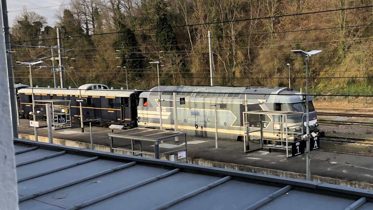 SmileyTrains's tweet image. Tiens !, du matériel historique qui revient de promenade chez @ajecta_asso ! 
#Pullmann #Ajecta