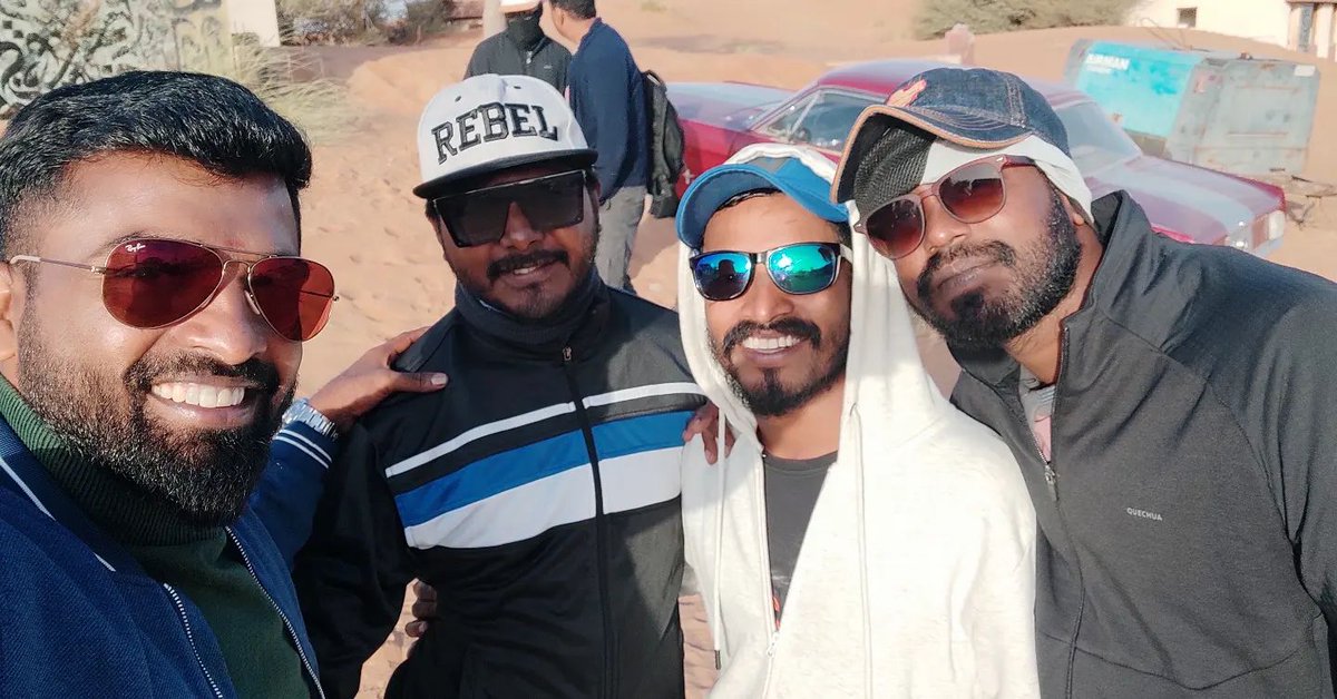 VishnuRaj112's tweet photo. Phoenix prabu- action director 👊💥
MASTER THE BLASTER... 🔥

*Habibis...Really Your Adrenaline is going to blast* 🔥
#actionchoreography
#NP42
#HaneefAdeni #NivinPauly
#AD #paulyjunior #magicframes https://t.co/xoQ4gsIang