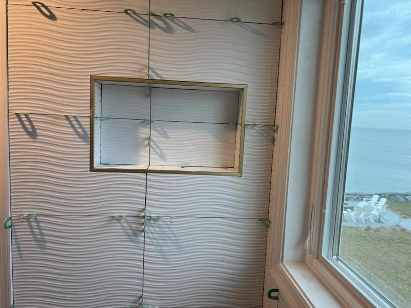 FBrenovations's tweet photo. The natural light hitting this niche is just beautiful. 

#bathroomdesign #bathroomdecor #bathroomrenovation #shower #tile #firebellyeffect #building #interior #house #homedesign #house #generalcontractor #alexandriava #fairfaxva #arlingtonva #washingtondc #dmv #northernvirginia https://t.co/cQKZRFOedB