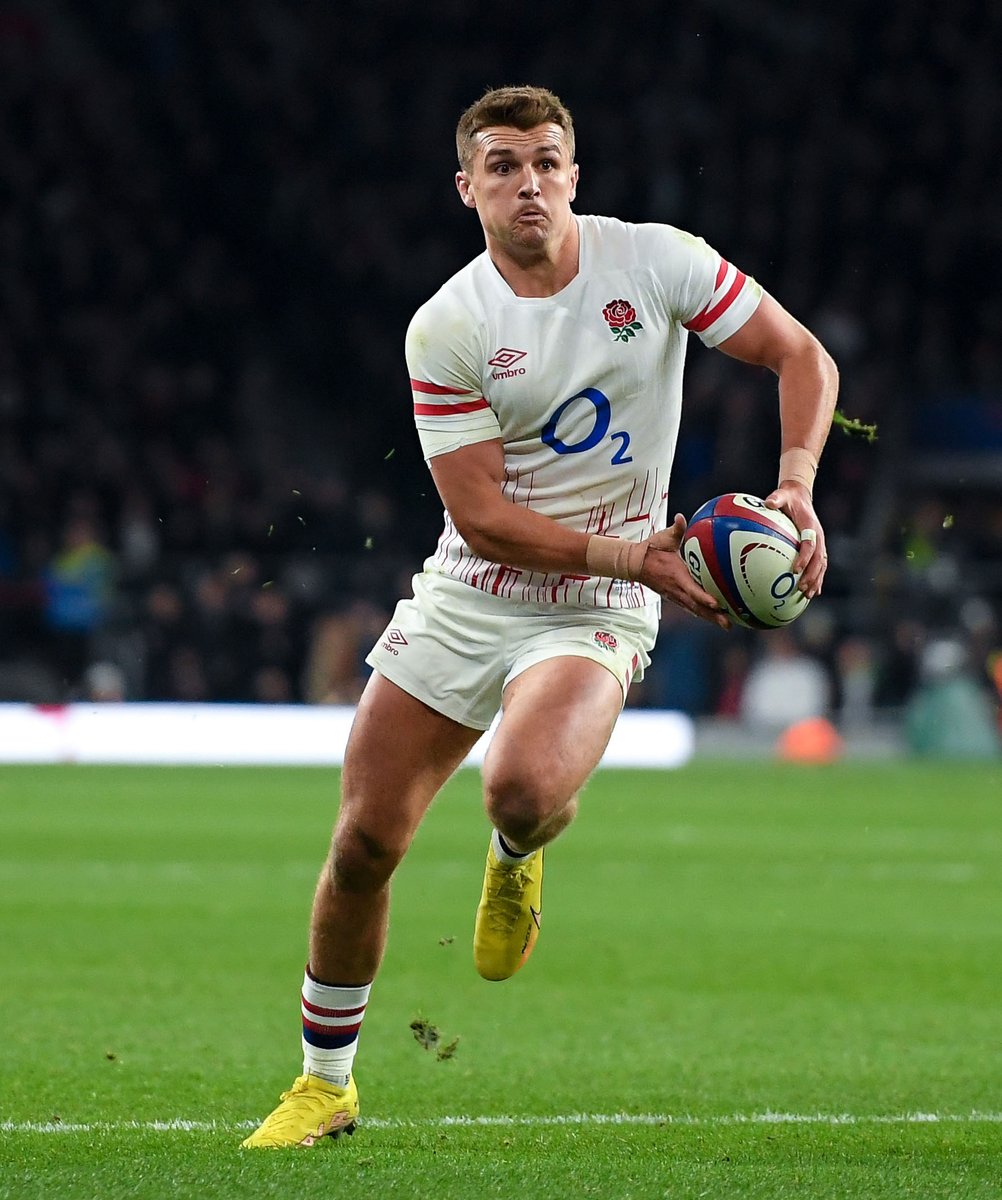 England team news 📰 

Owen Farrell is back pulling the strings at 10 and Henry Slade returns at outside centre ahead of England's Round 2 clash against Italy 🔥

What do you make of these changes England fans? 🤔

#englandrugby #sixnations