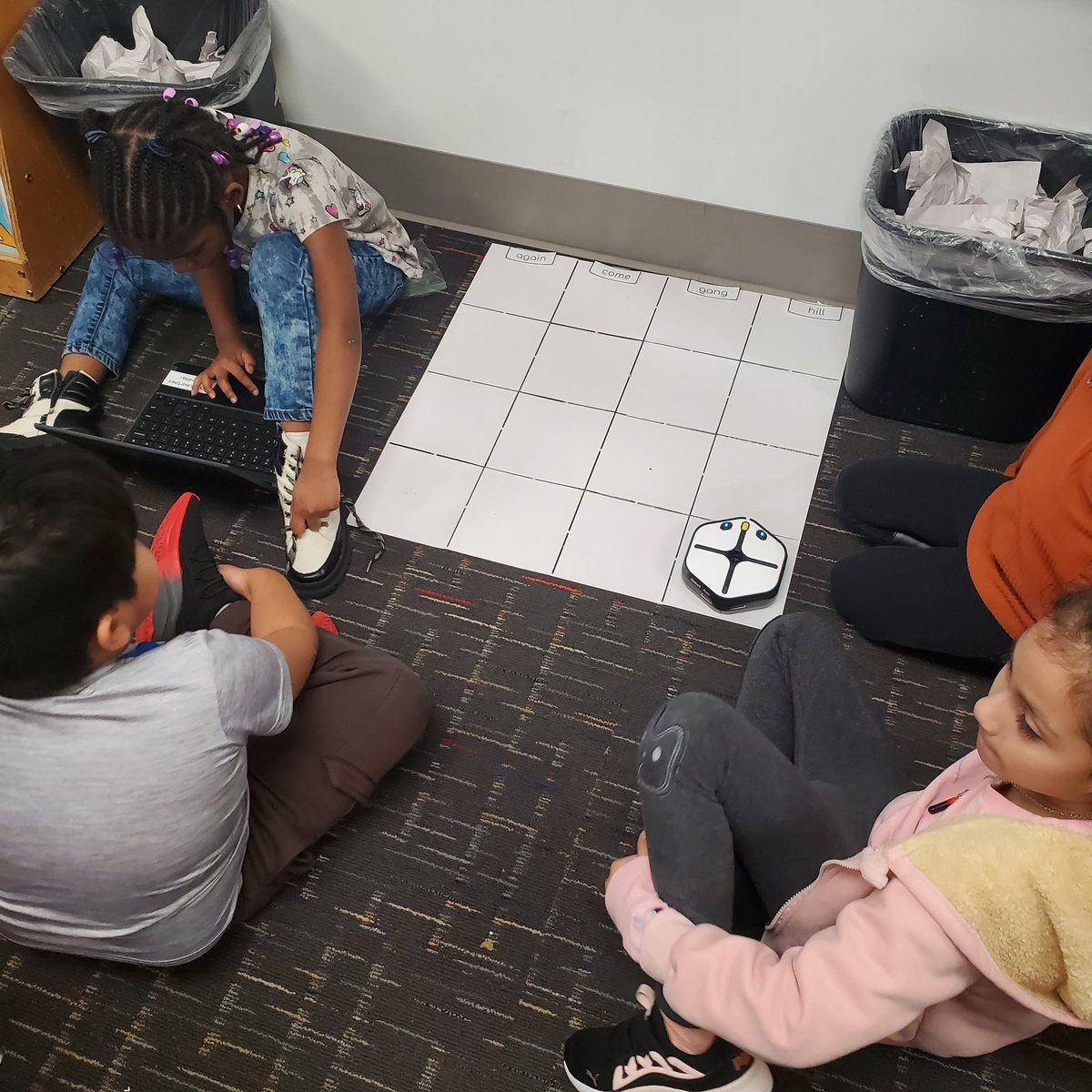 Smallblocktech's tweet image. Last week I really enjoyed working with all of the 1st grade classes combining ABC Order and coding with iRobot roots.  
@iRobotEducation
@jennthomas75
@CradockES 
@ebracyPPS 
@GriffinRead4PPS 
@JolleyLa 
@PortsVASchools 
#PPSshines 
#PPStrt