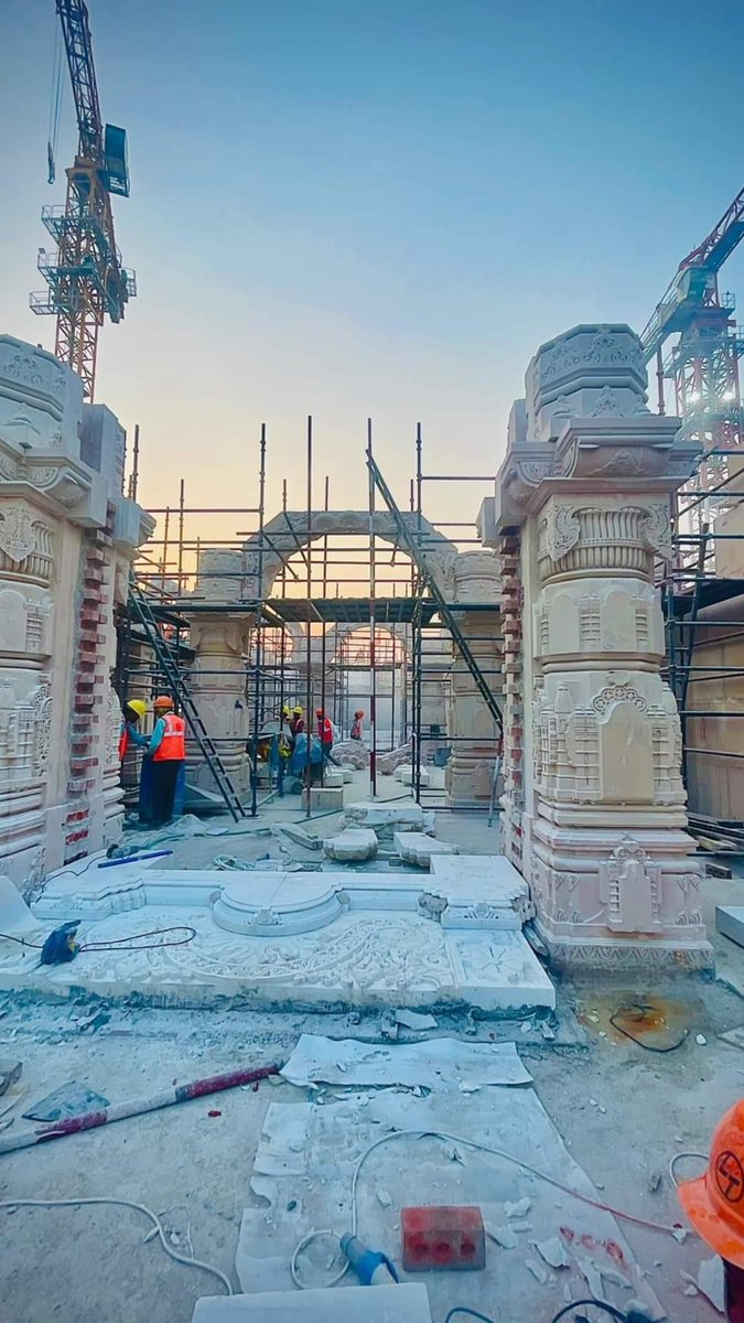 imkartiktiwarii's tweet image. अयोध्या की शान नई राम मंदिर में आपका स्वागत है।भव्य राम मंदिर का निर्माण जारी है।कुछ नई छवि
#जय_श्रीराम #RamMandir #CreativeExperience #Ayodhya #RamMandir #ReligiousValue #Ayodhya #RamMandir #SpiritualExperience #Ayodhya #RamMandir #Architecture #Ayodhya #RamMandir #NewBeginning
