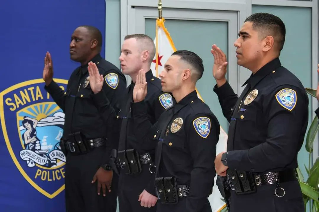 There are some new faces in town! Please say hello when you see them out and about and help us welcome them into the #SantaMonica Family.
instagram.com/p/CoeLmxvrtNf/…