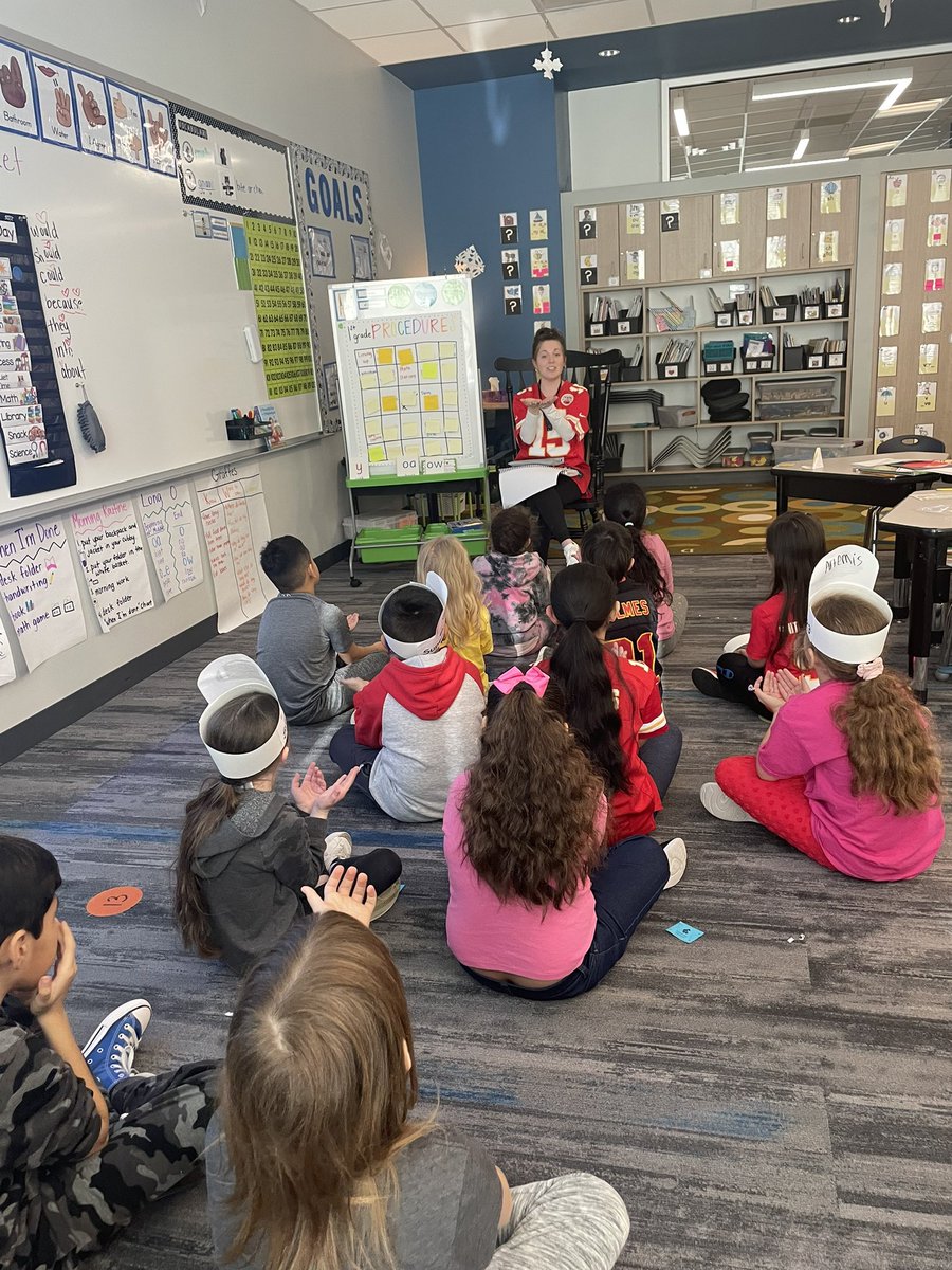 Love getting to spend the morning with <a href="/ClassWithMrsC/">Lauren Christopherson</a> class doing Heggerty! <a href="/Cassell_Park/">Cassell Park Elementary ISD</a>