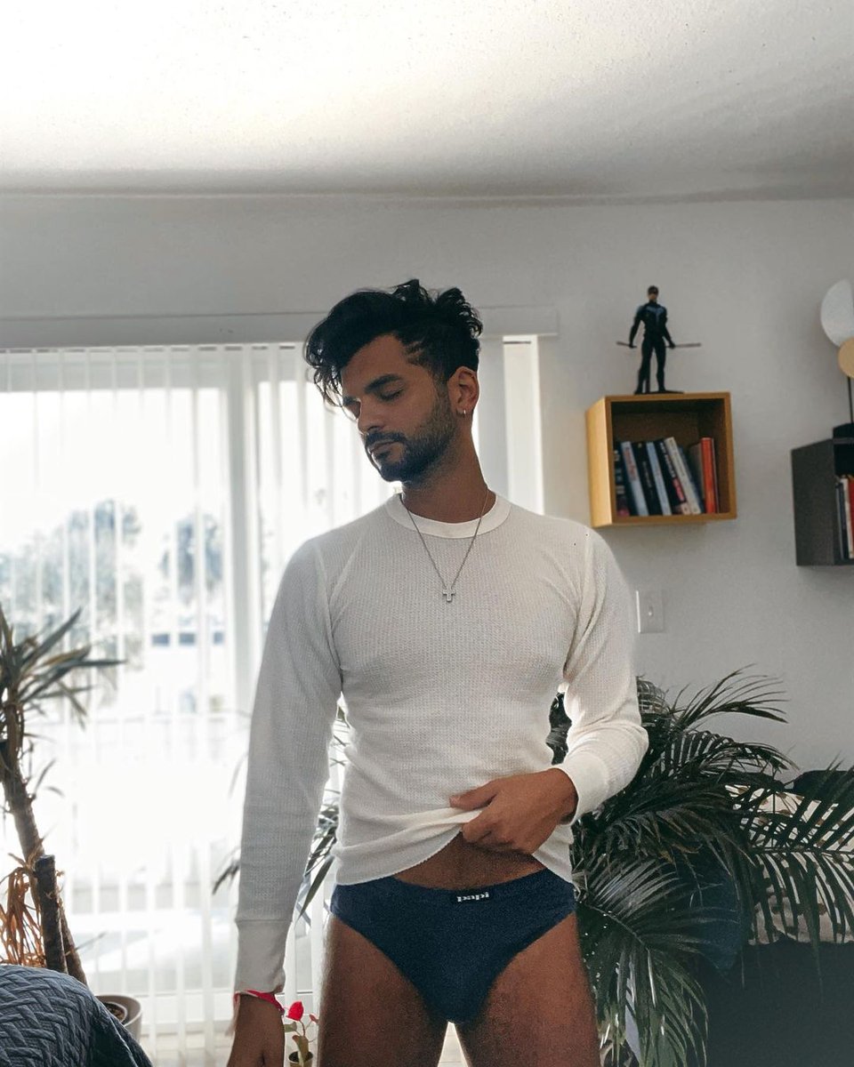 papi_underwear's tweet photo. Papi looks good on you. https://t.co/4TwkCqW4zt