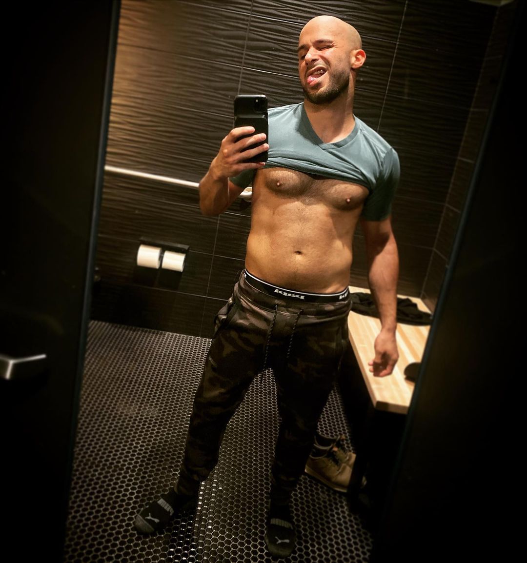 Papi looks good on you.