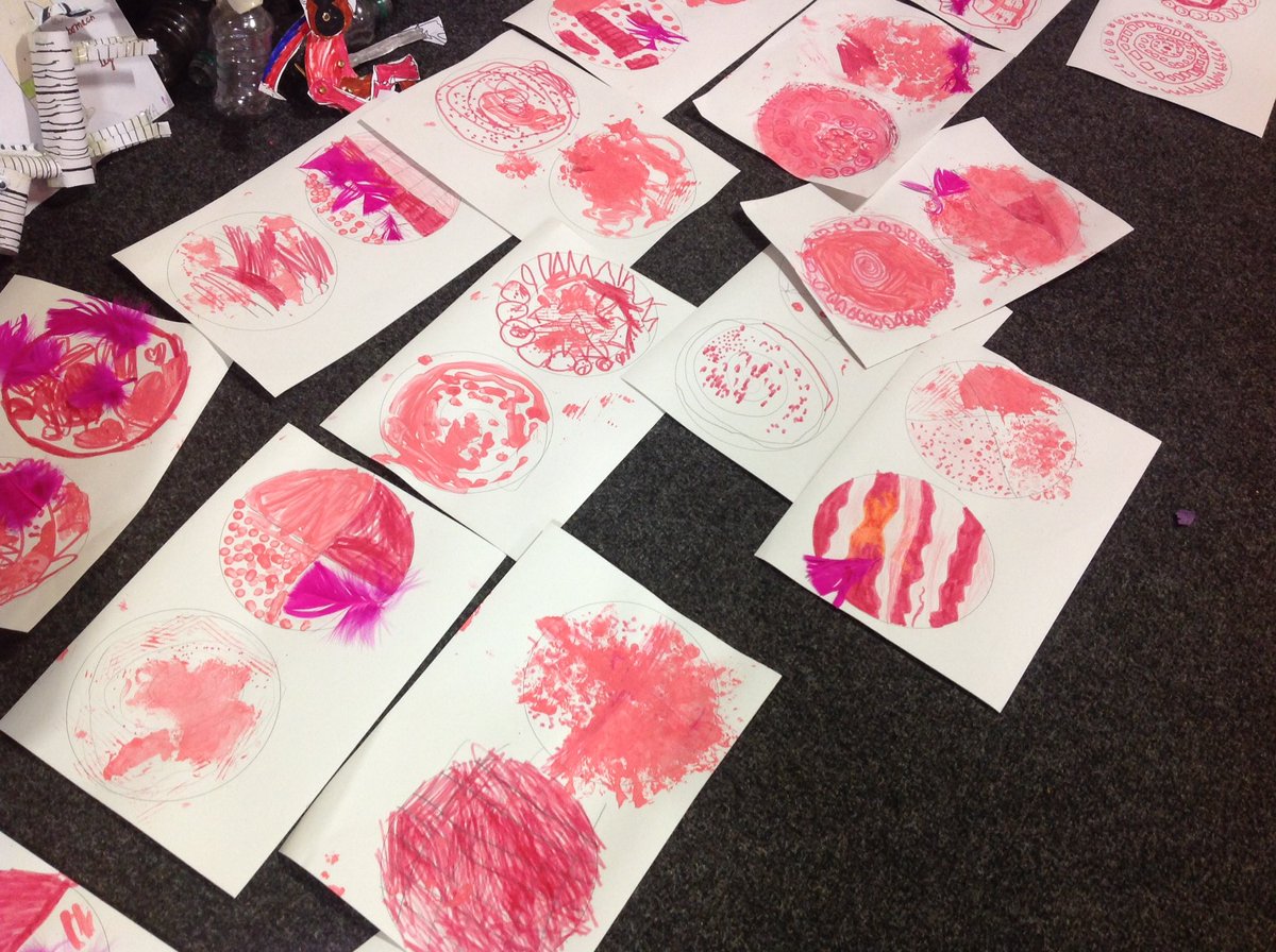 MNA_Year1's tweet photo. This week in Year 1 we have celebrated our individual creativity in #ArtWeek inspired by The Dot by Peter H Reynolds. We designed and created our own dots using tone, patterns and textures. Amazing work Year 1! https://t.co/zoaAiJcOS6