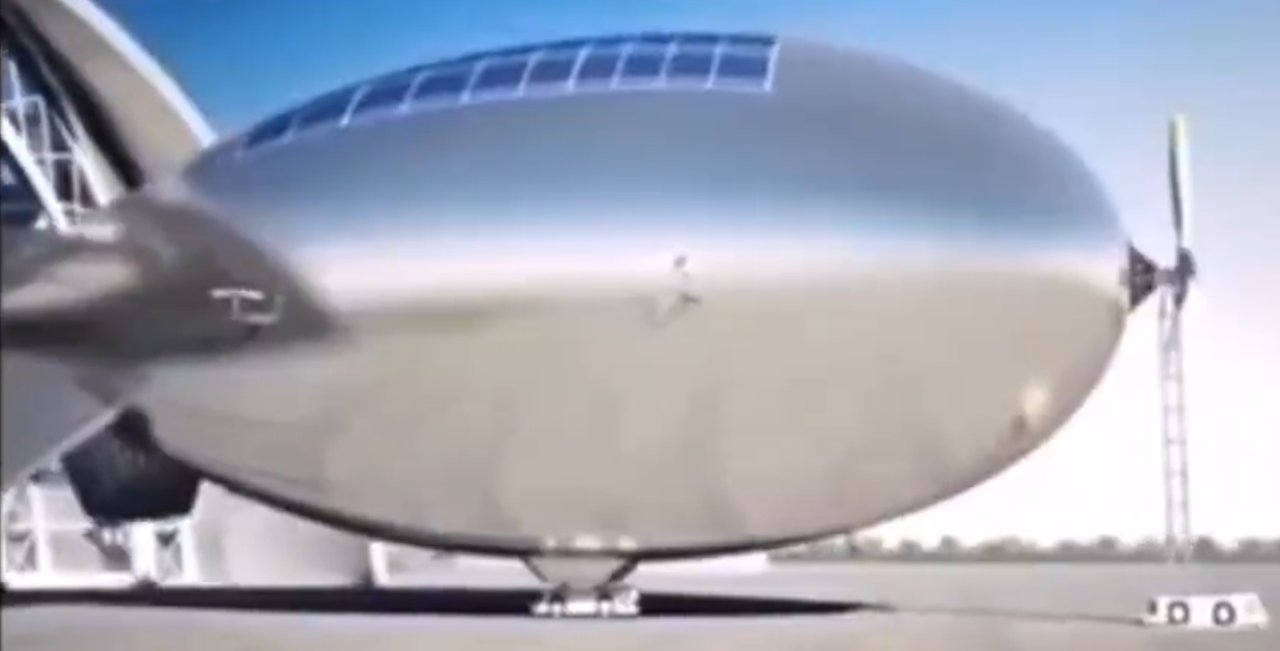Mark Paul Pangan On Twitter whyyoutouzhele Is This The Same Airship mark-paul-pangan-on-twitter-whyyoutouzhele-is-this-the-same-airship
