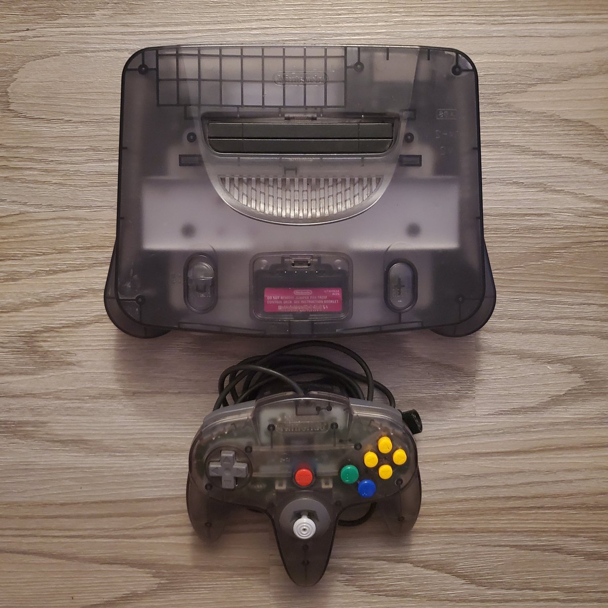 MouraBros's tweet photo. Funtastic Friday
Smoke Black Nintendo 64
#funtasticfriday #Nintendo #nintendo64 #n64 #smokeblack #smokeblacknintendo64 #smokeblackn64 #n64controller #n64expansionpak #expansionpak #analogstick https://t.co/rKSckdBjfo