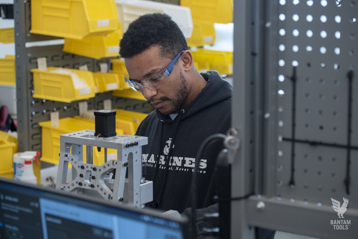 bantamtools's tweet image. Doing meaningful work is great. But working with a small but mighty team full of people who are obsessed with precision and exploring the frontier is priceless. Happy Friday to all the tight-knit teams out there who are pushing the limits of what's possible 👊
#bantamtools #CNC