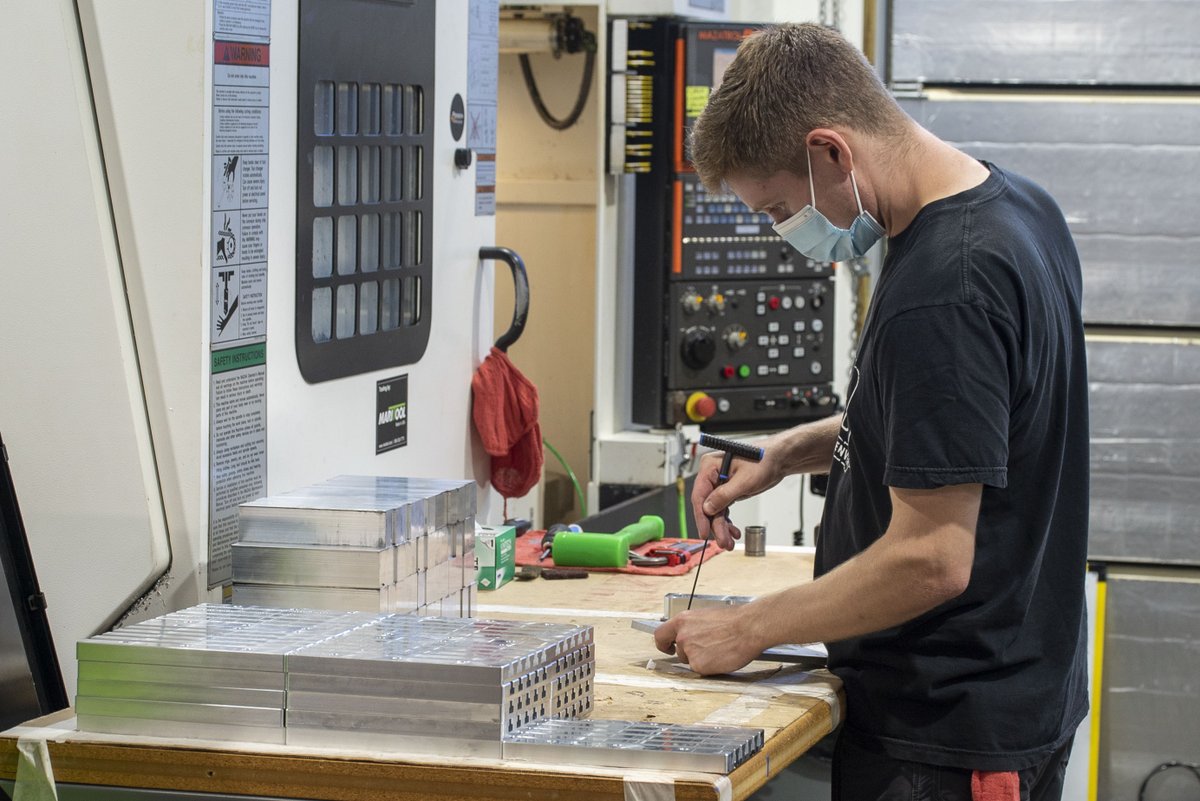 bantamtools's tweet image. Doing meaningful work is great. But working with a small but mighty team full of people who are obsessed with precision and exploring the frontier is priceless. Happy Friday to all the tight-knit teams out there who are pushing the limits of what's possible 👊
#bantamtools #CNC