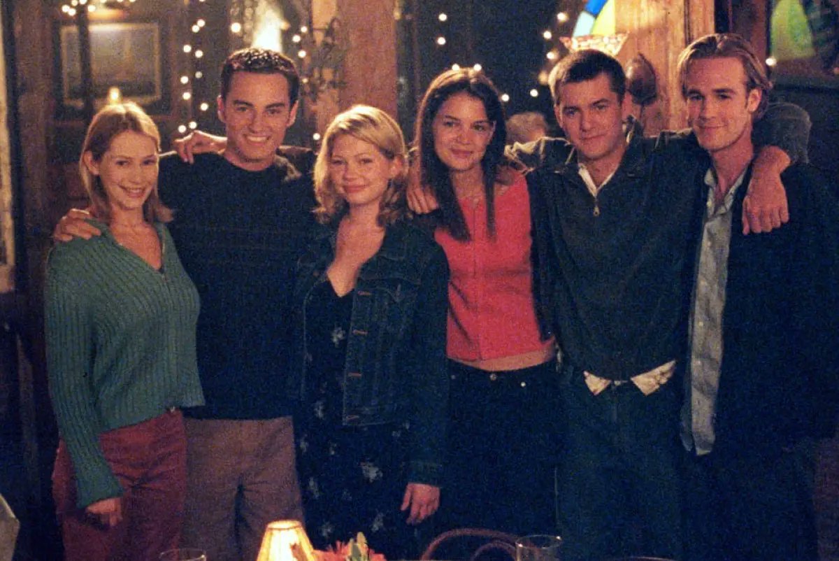 Happy #Friday Creek Talkers! 🥰

°
°
°

#DawsonsCreek #the90s #90sTV #Nostalgia #AndieMcPhee #JackMcPhee #JenLindley #JoeyPotter #PaceyWitter #DawsonLeery #CreekTalkPodcast #TGIF