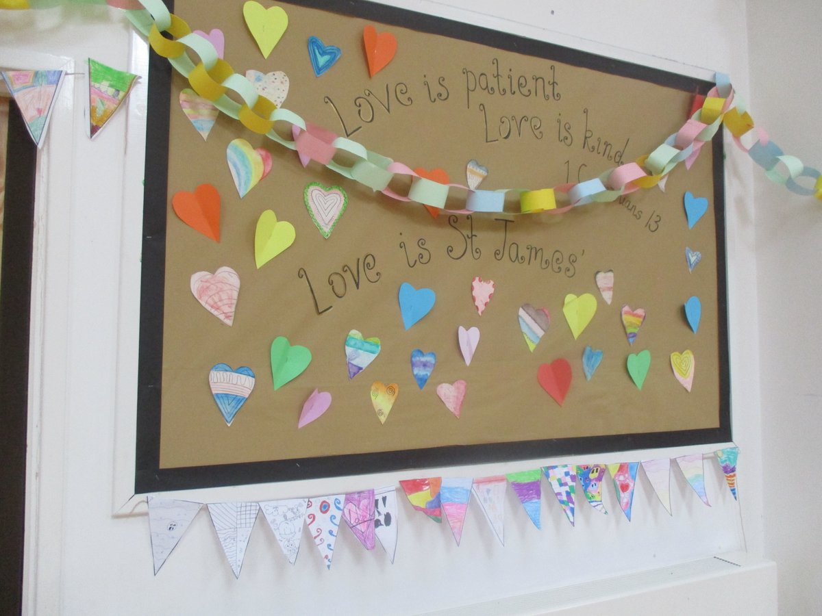 Whinchatsyear1's tweet photo. Ready to party! #childrensmentalhealthweek #connectingwiththecommunity https://t.co/CHdUv9AgaK