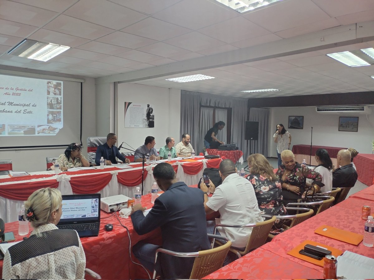 ComercioHE's tweet photo. Se desarrolla en la mañana de hoy el Balance de la Gestión del año 2022 de nuestra Empresa  con la participación del Primer Secretario del Partido del municipio y el Intendente. @EPCLaHabana @BetsyDazVelzqu2 https://t.co/bzAZ1GRsiR